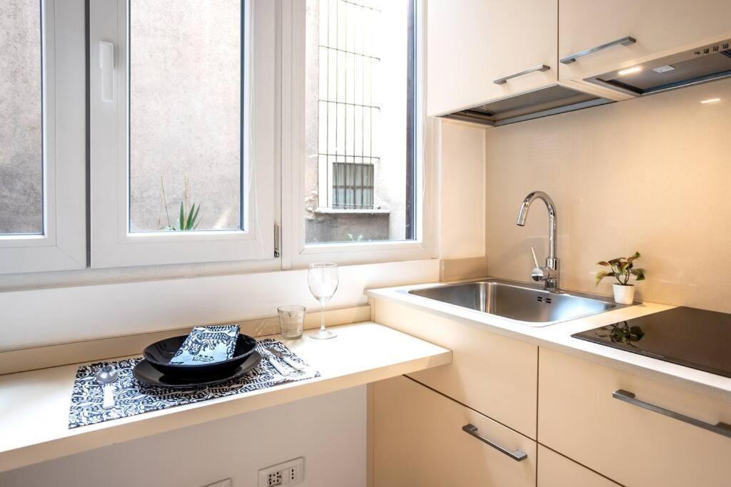 מילאנו Duomo'S Nest - Central Mini-Apt מראה חיצוני תמונה